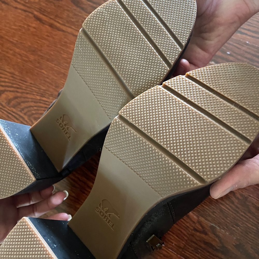 Sorel Brown Leather Booties - Picture 7 of 7